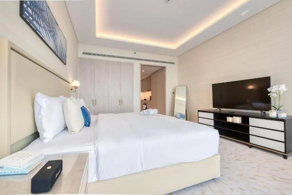 Ultra Lux Sea View Studio With St Regis Amenities Dubai